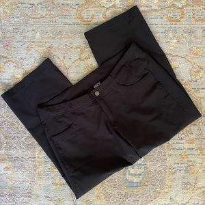 Patagonia • Cropped Hiking Pants